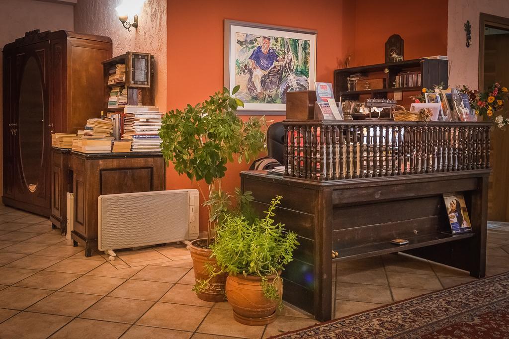 Horizon Hotel Ioannina Bagian luar foto