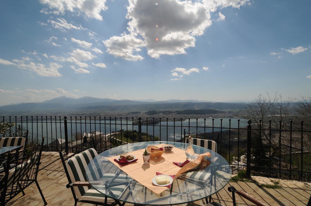 Horizon Hotel Ioannina Bagian luar foto