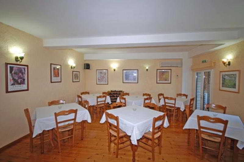Horizon Hotel Ioannina Bagian luar foto